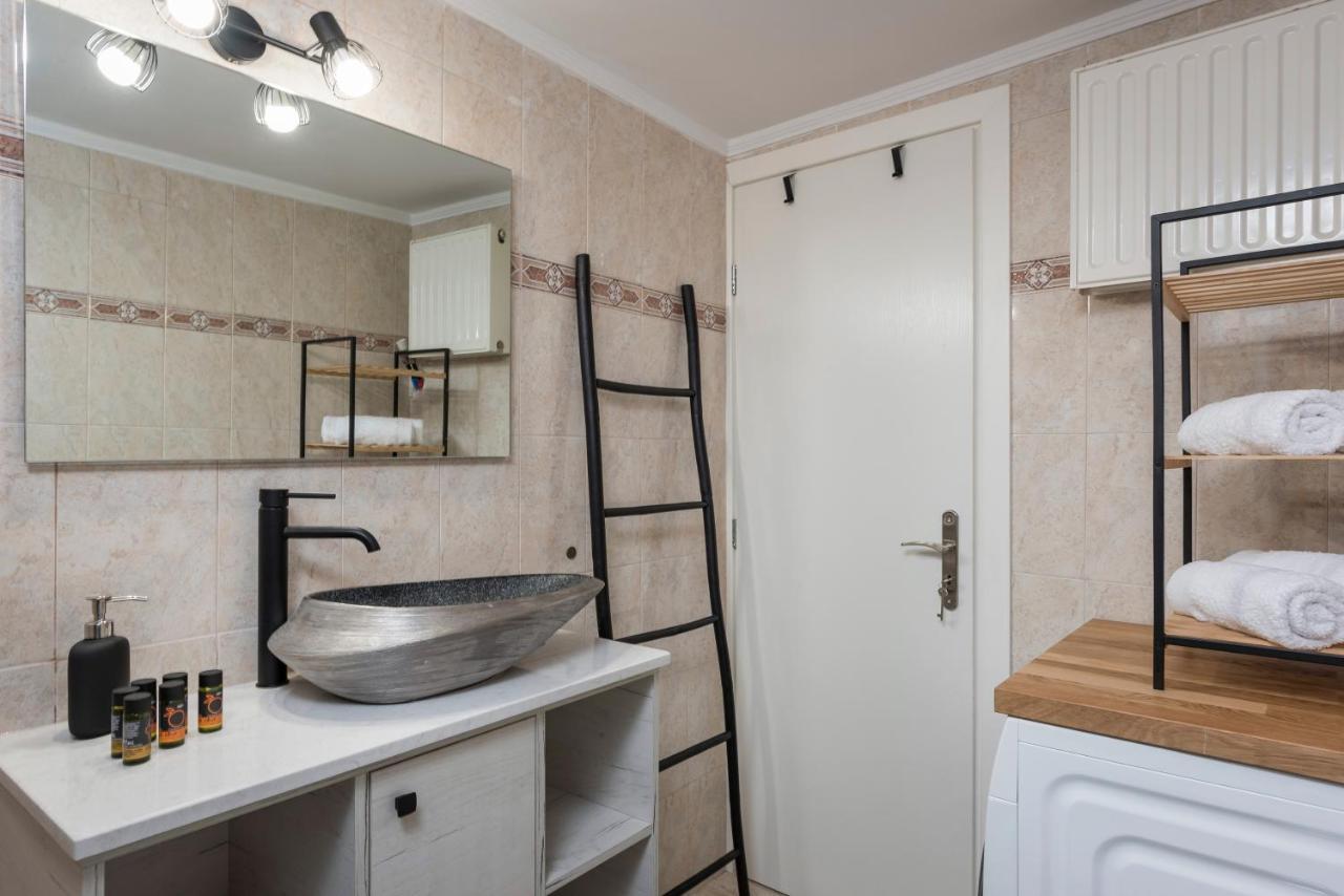 Old Harbor Apartment Luxury Living Chania La Canea Exterior foto